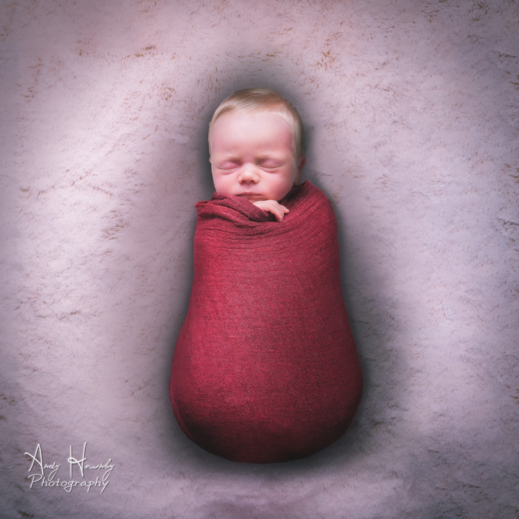 Relaxed family portrait by Portsmouth family photographer Andy Hornby